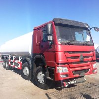 SINOTRUK HOWO 8X4 400HP RefuelingTruck