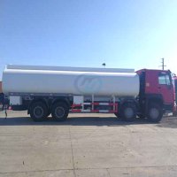 SINOTRUK HOWO 8X4 400HP RefuelingTruck