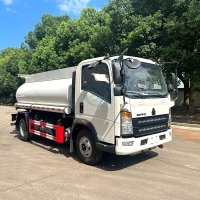 SINOTRUK HOWO Light 4X2 LHD RHD Fuel Tank Truck