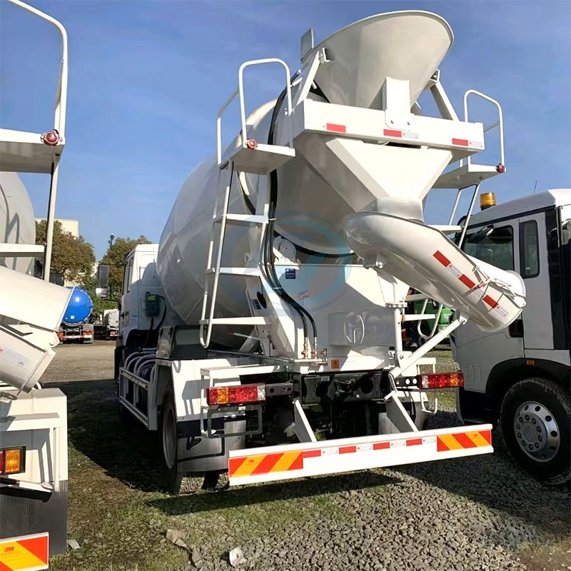 Sinotruk Howo H7 4X2 220hp 260hp Concrete Mixer Truck