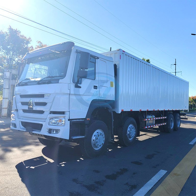 SINOTRUK HOWO-7 8X4 VAN TRUCK WITH GOOD SERVICE