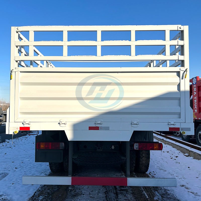 HOWO 6X4 Fence Cargo Truck