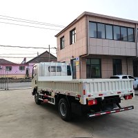 HOWO LIGHT 4X2 Cargo Truck
