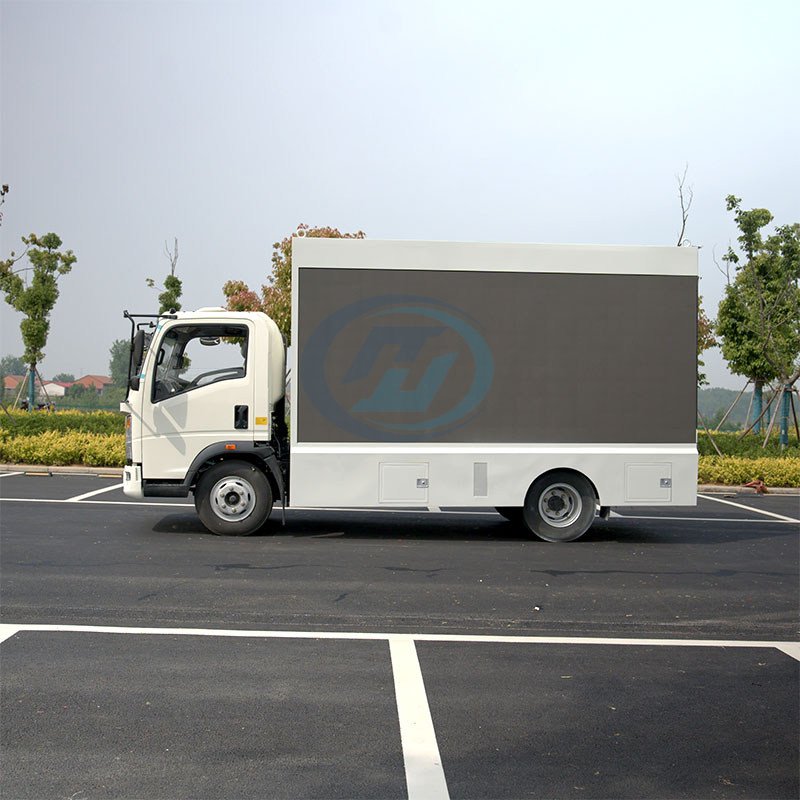 SINOTRUK HOWO LIGHT LED SCREEN ADVERTISING TRUCK