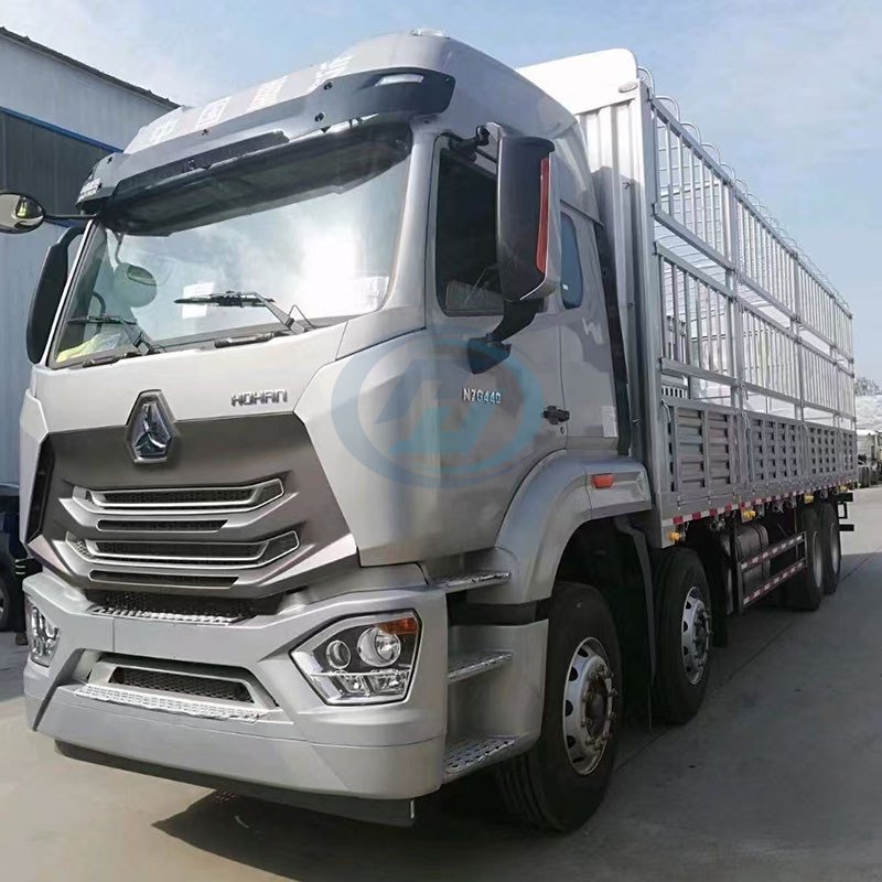 HOWO NX 8X4 Fence Cargo Truck