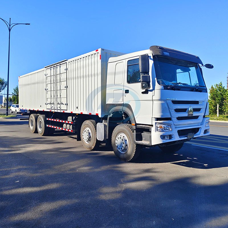 SINOTRUK HOWO-7 8X4 VAN TRUCK WITH GOOD SERVICE