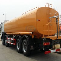 SINOTRUK HOWO 8X4 Large Water Sprinkler Tank Truck 25m3 30m3