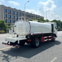 SINOTRUK HOWO 4X2 Small Light Water Sprinkler Tank Truck 3m3-12m2