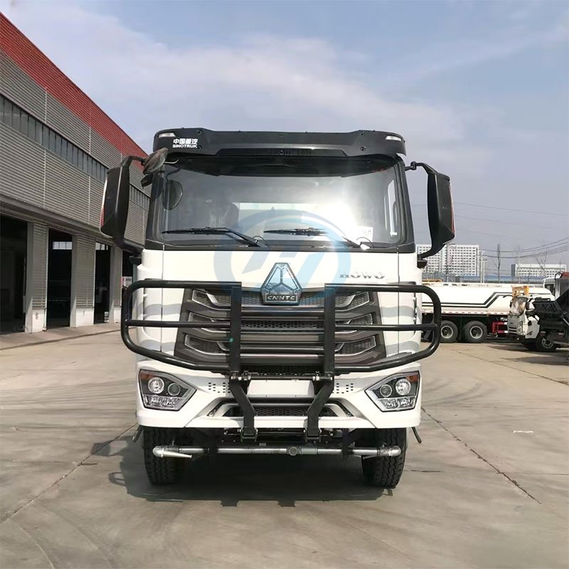 SINOTRUK HOWO NX New Face 6X4 Water Sprinkler Tank Truck 18m3 20m3 22m2