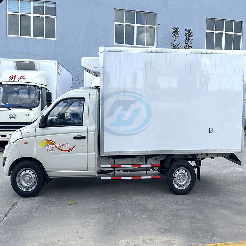 FOTON MINI REFRIGERATOR TRUCK