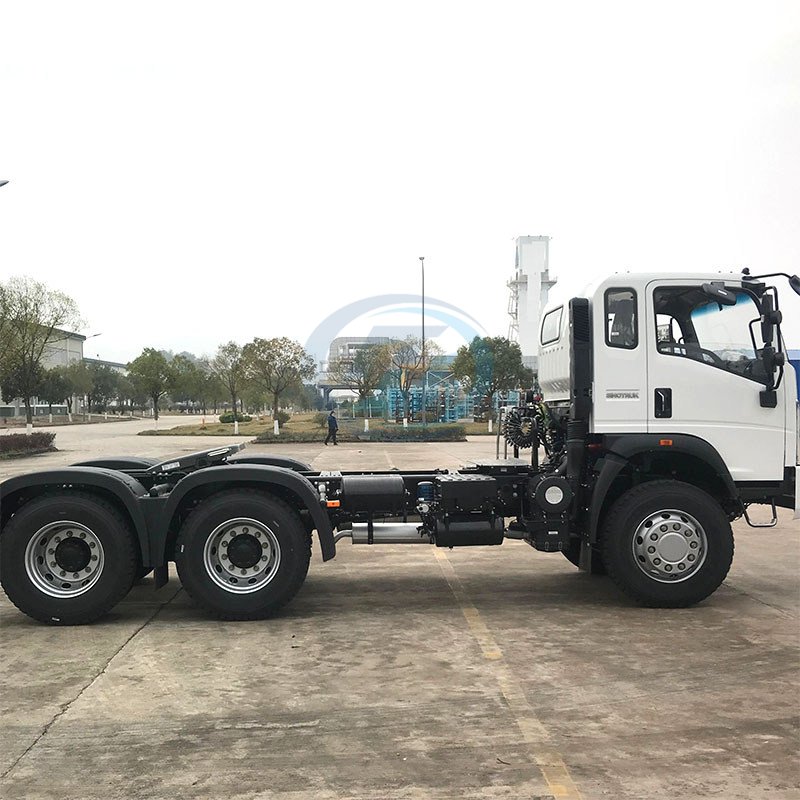 SINOTRUK HOMAN 6X4 371-400HP TRACTOR TRUCK