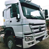 SINOTRUK HOWO-7 4X2 380HP 400HP TRACTOR TRUCK