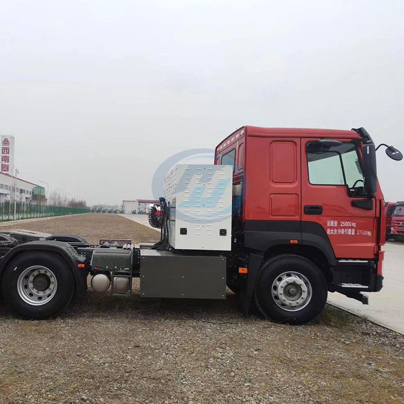 SINOTRUK HOWO ELECTRIC 6X4 TRACTOR TRUCK