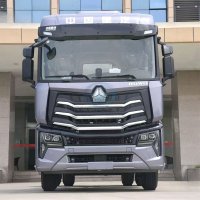 SINOTRUK HOWO MAX 4X2 430HP 460HP TRACTOR TRUCK