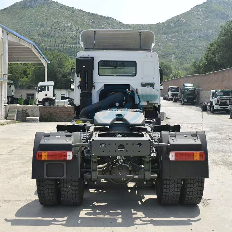 SINOTRUK HOWO-7 6X4 380HP 400HP 430HP TRACTOR TRUCK