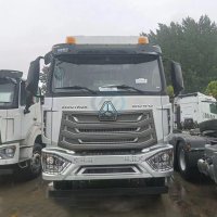 SINOTRUK HOWO NX 8X4 400HP 430HP TRACTOR TRUCK