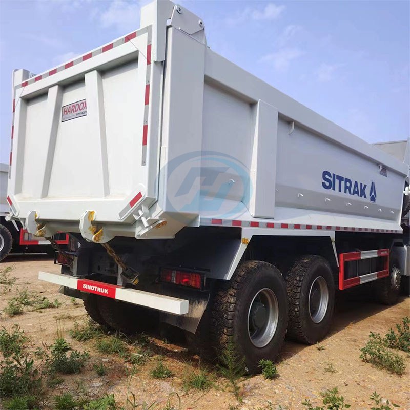 SINOTRUK SITARK 8x4 430HP DUMP TRUCK