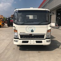 SINOTRUK HOWO 4X2 Light Rear Compression Garbage Truck