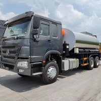 SINOTRUK HOWO  6X4 Asphalt Distributor Truck