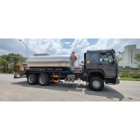 SINOTRUK HOWO  6X4 Asphalt Distributor Truck