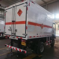 SINOTRUK HOWO 4X2 Explosive Transport Truck