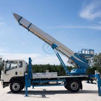 SINOTRUK HOWO 4X2 Light Ladder Lift Truck