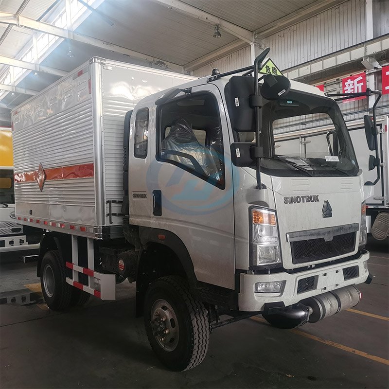 SINOTRUK HOWO 4X2 Explosive Transport Truck