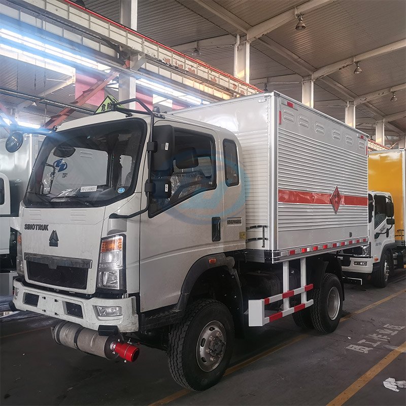 SINOTRUK HOWO 4X2 Explosive Transport Truck