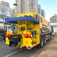 SINOTRUK HOWO 8X4 Fiber Micro Surfacing Paver Truck