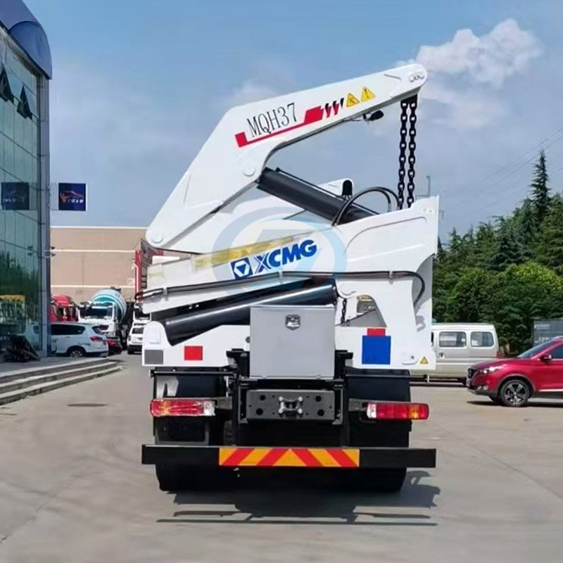 SINOTRUK HOWO Side Lift Container Crane