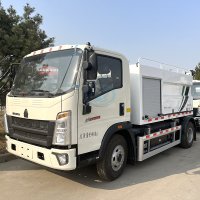 SINOTRUK HOWO 4X2 High Pressure Cleaning Truck