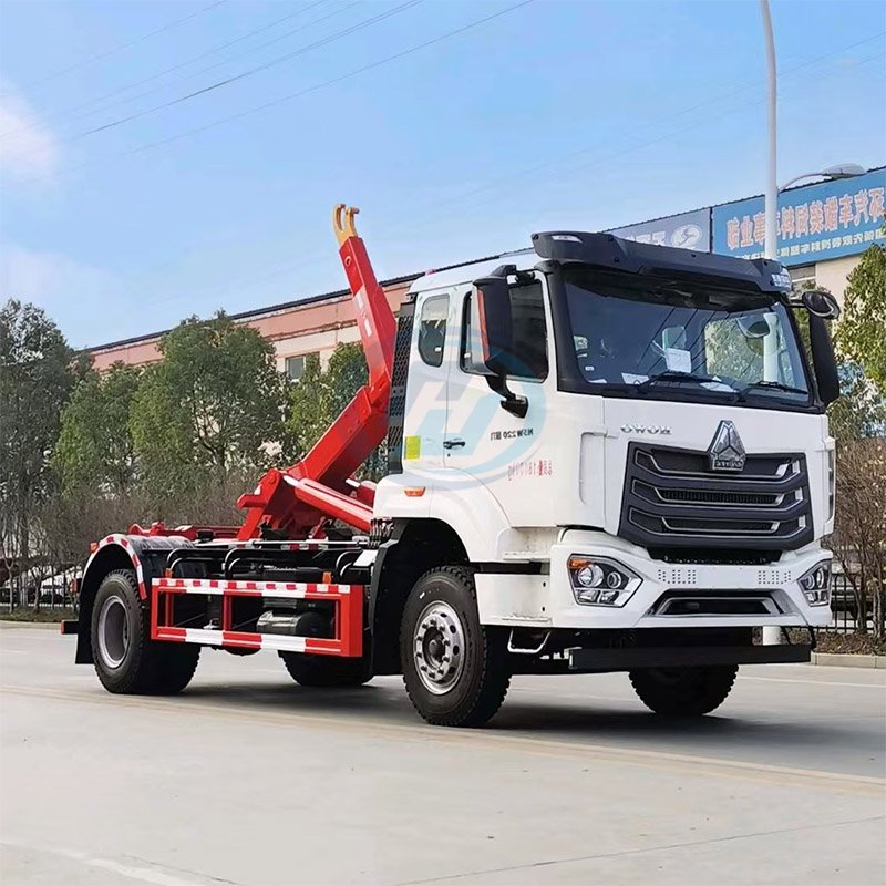 SINOTRUK HOWO NX 4X2 Hook Lift Garbage Truck