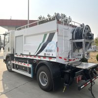 SINOTRUK HOWO 4X2 High Pressure Cleaning Truck