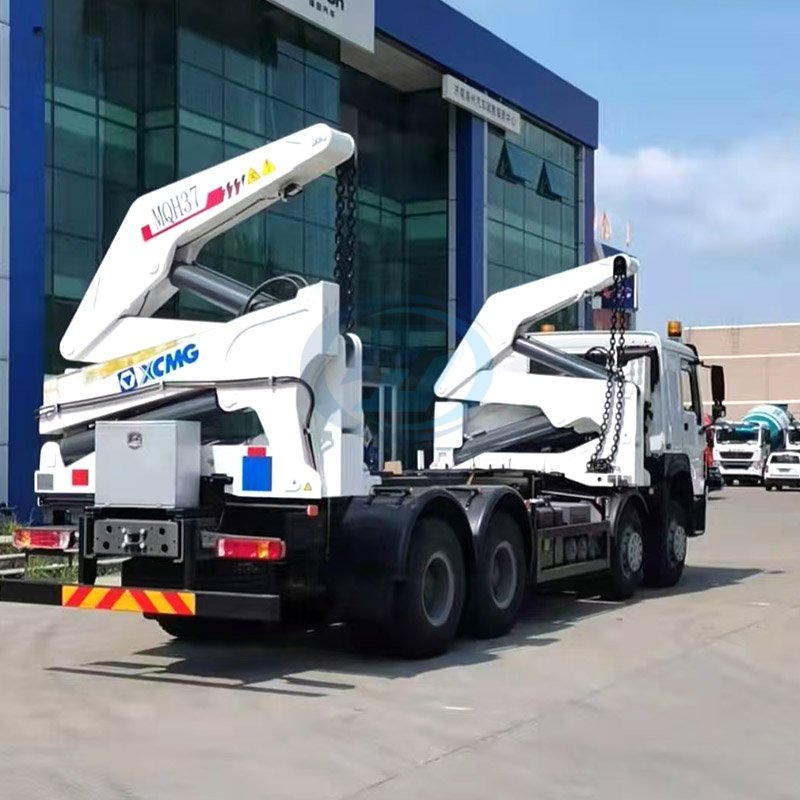 SINOTRUK HOWO Side Lift Container Crane