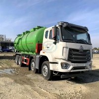 SINOTRUK HOWO NX 8X4 Vacuum Sewage Suction Truck
