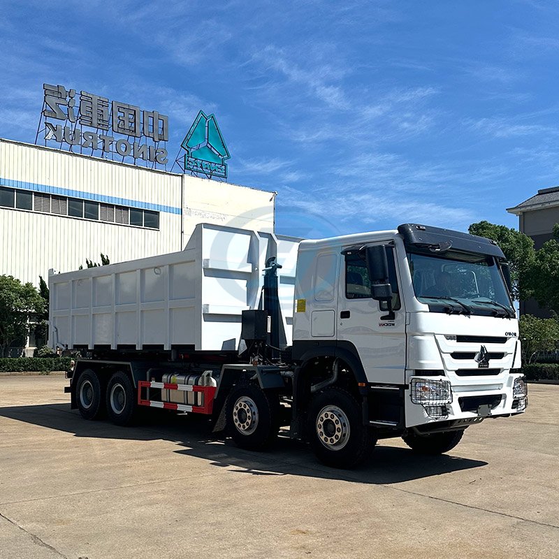 SINOTRUK HOWO 8X4 Hook Lift Truck
