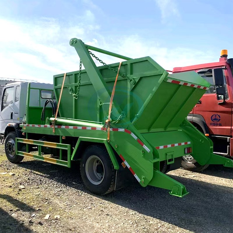 SNIOTRUK HOWO 4X2 Light Swing Arm Garbage Truck