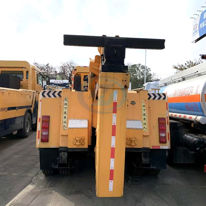 SINOTRUK HOWO NX 4X2 Wrecker Truck