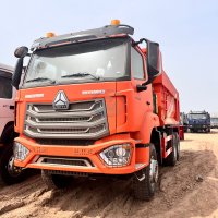 HEAVY DUTY DUMP TRUCK