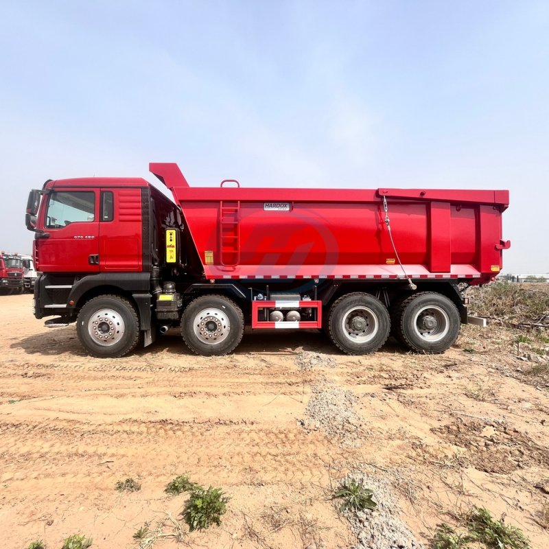 SINOTRUK SITRAK 8X4 480HP DUMP TRUCK WITH U SHAPE CARGO BOX