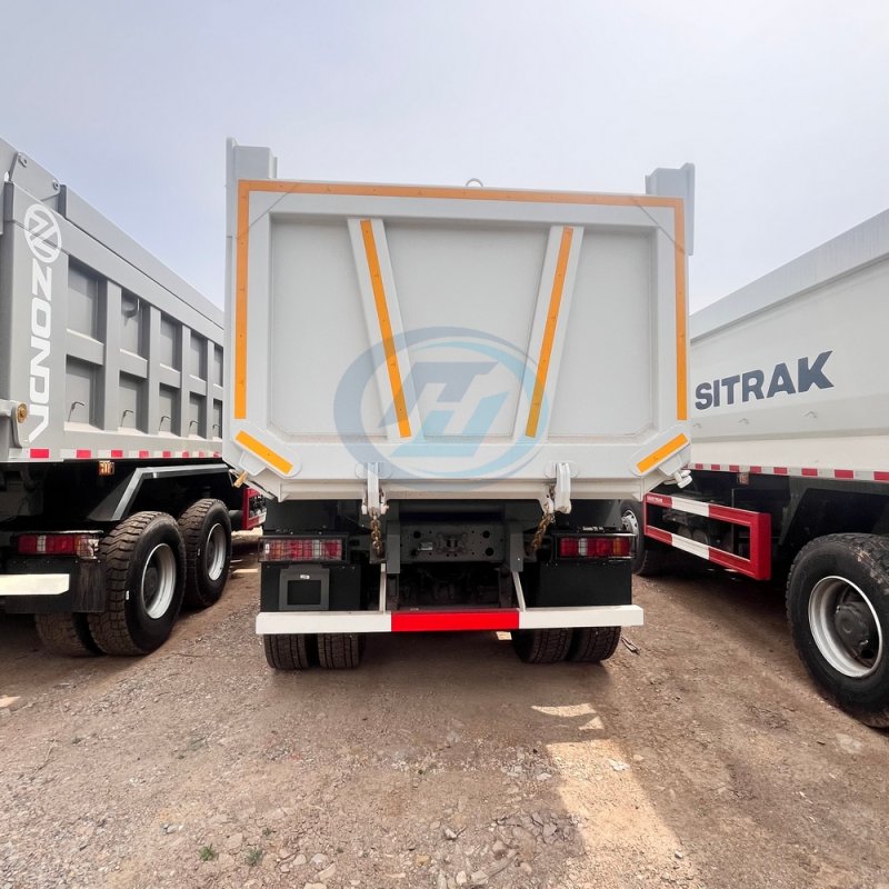 SINOTRUK SITRAK 6X4 430HP DUMP TRUCK 