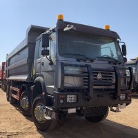 USED DUMP TRUCK