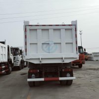 USED DUMP TRUCK