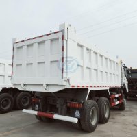 SECOND-HAND DUMP TRUCK