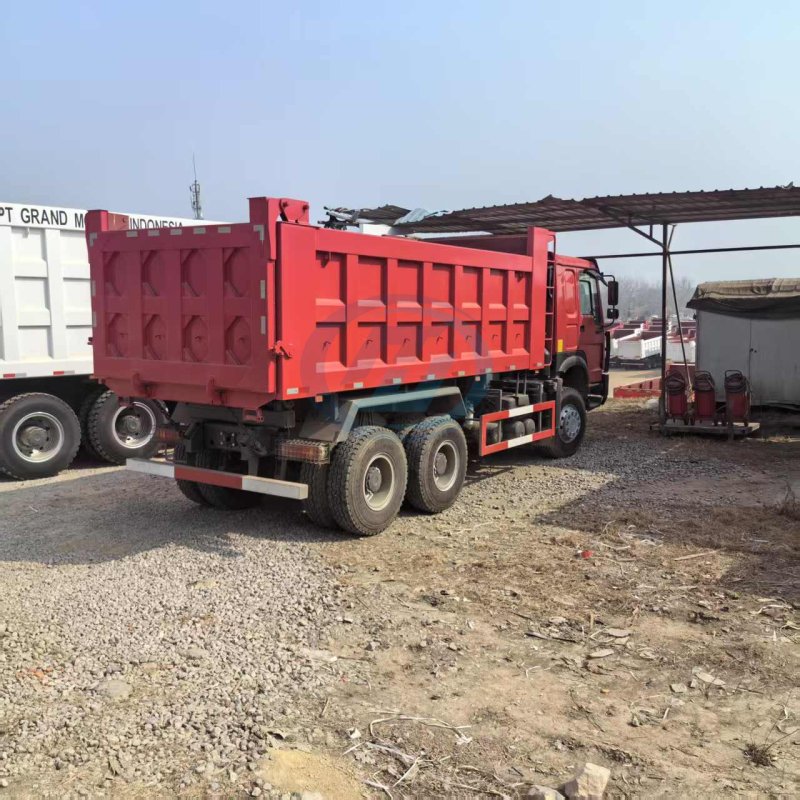 6X6 DUMP TRUCK