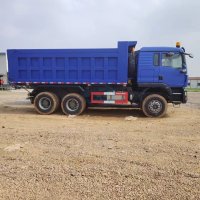 SECOND-HAND DUMP TRUCK