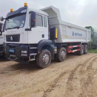 USED DUMP TRUCK