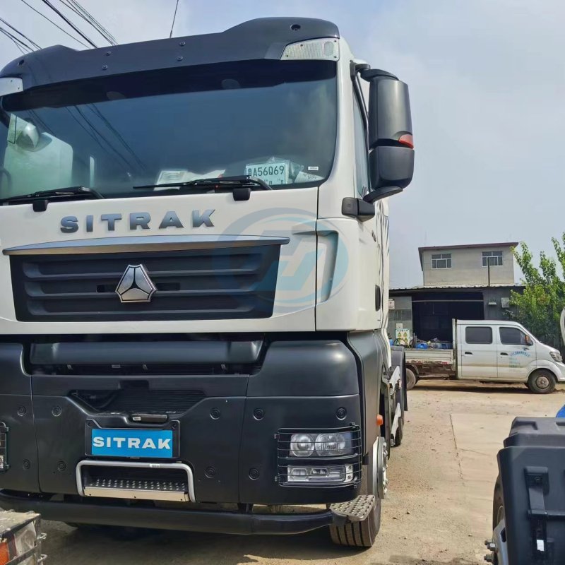 SECOND-HAND TRACTOR TRUCK