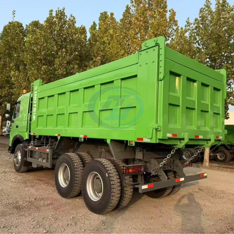 Sinotruk Howo dump truck