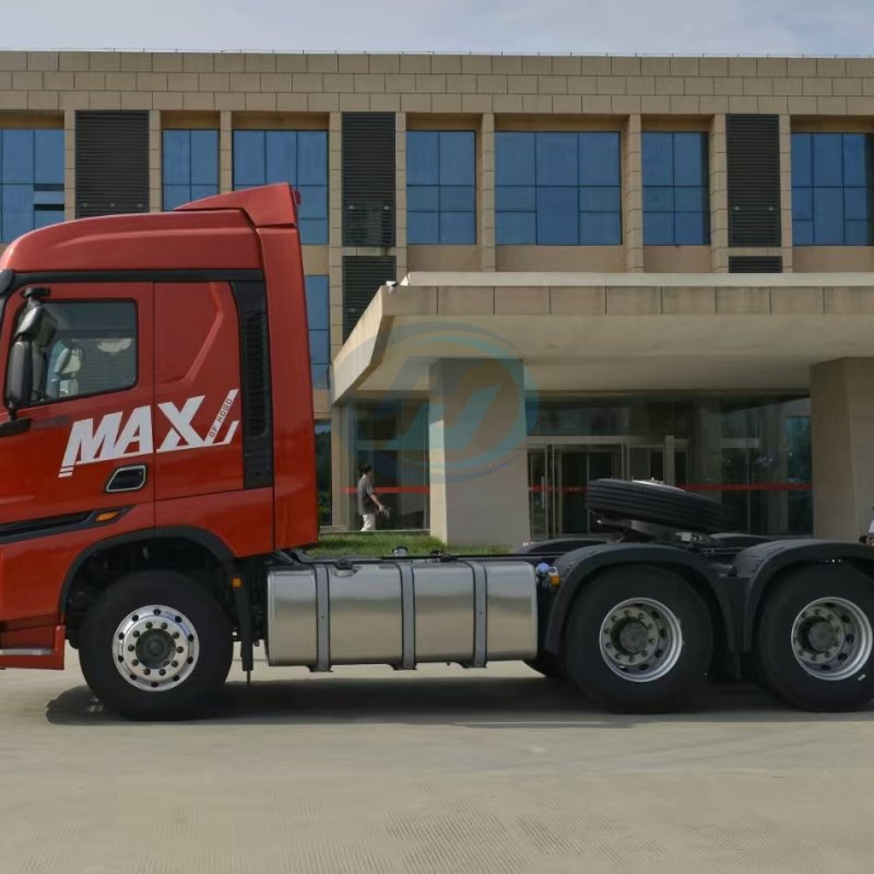 SECOND-HAND TRACTOR TRUCK